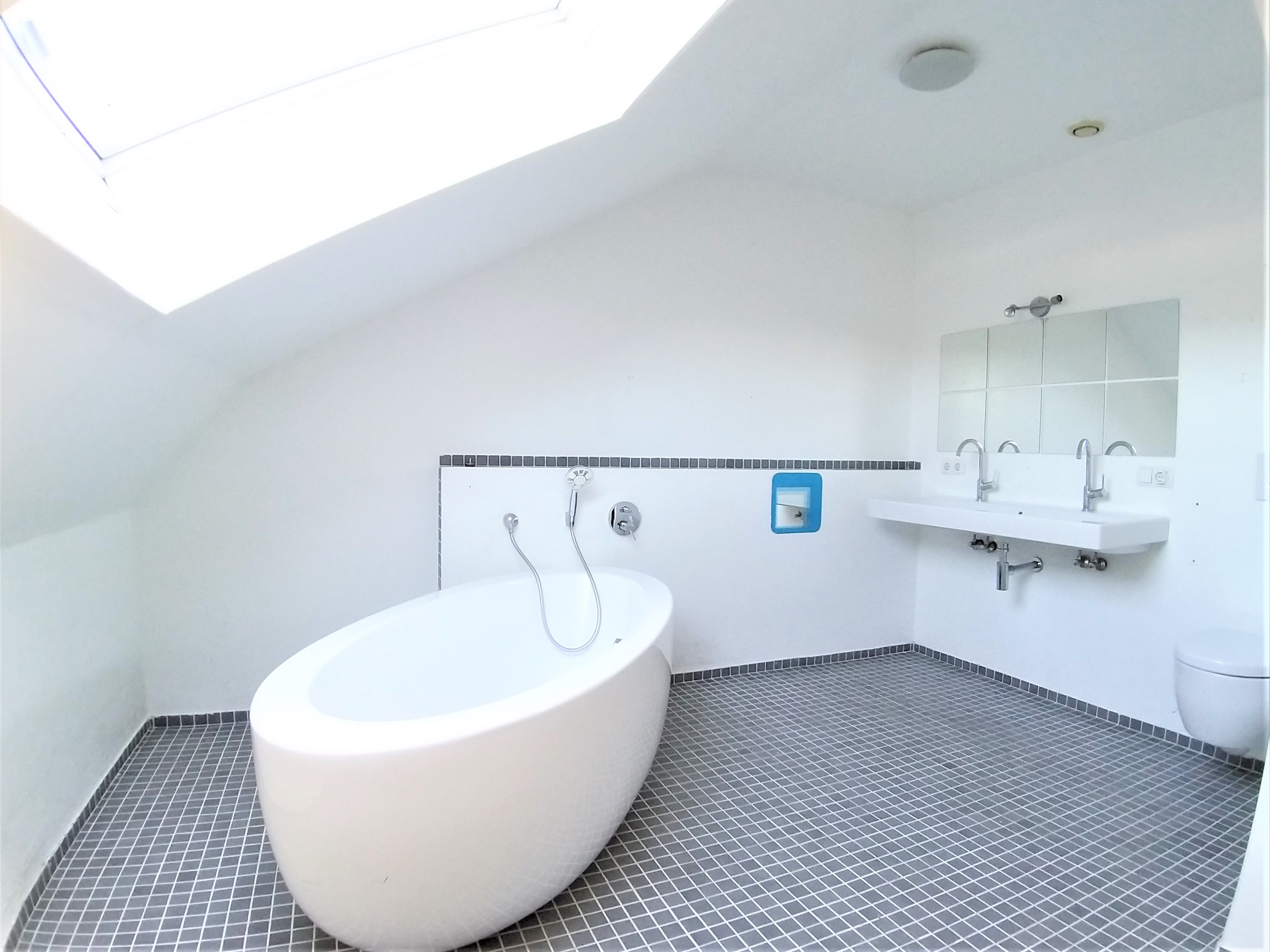 Verkauft: Über den Dächern